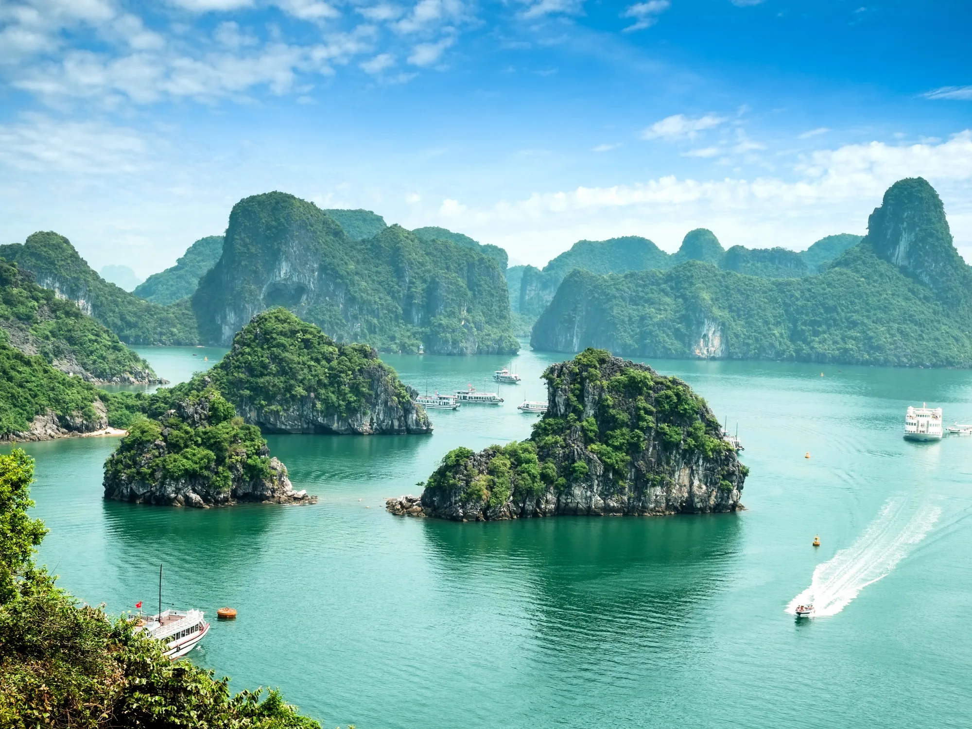 Open Trip Vietnam 7 Hari 6 Malam